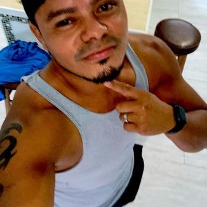 Meet your Posher, Carlos s